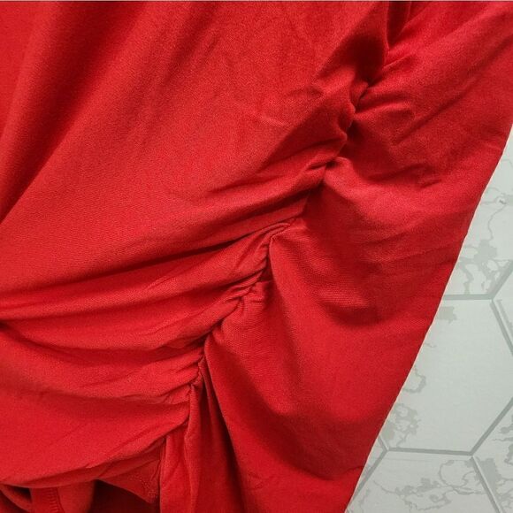 Nwt Women's Christmas "Santa Baby" Maternity Graphic T-Shirt - Picture 2 of 8